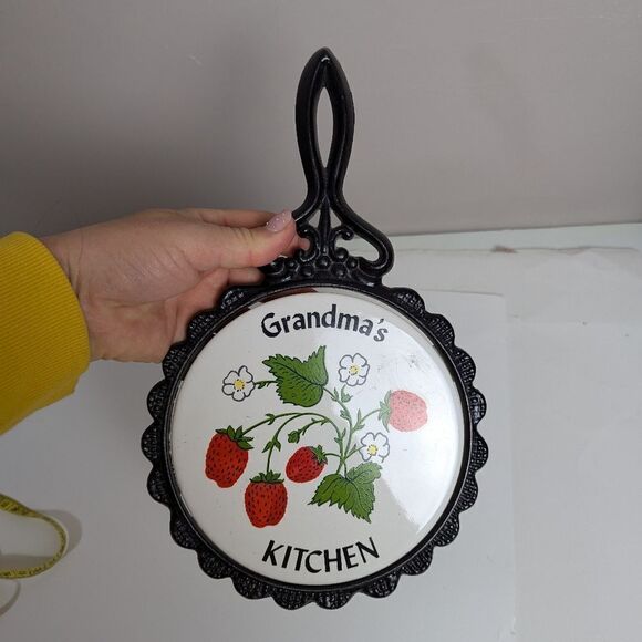 Grandma's kitchen pot holder trover ceramic and iron strawberry vintage triver - Picture 4 of 6